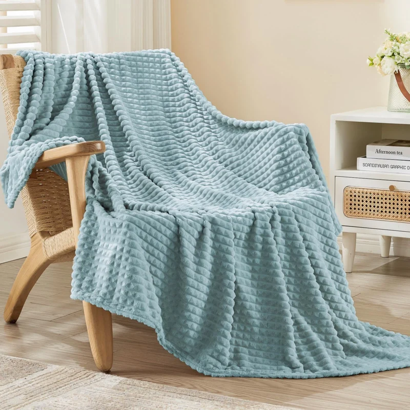 Cuddly blanket fluffy blanket, experience fleece blanket, soft and warm wool blanket throw blanket, blankets for sofa, bedspread, and couch